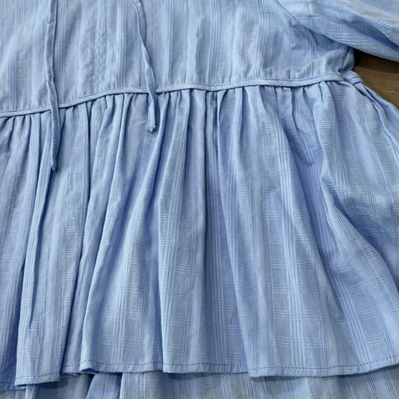 Plus size blouse - Picture 2 of 4